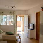 Huebsche Erdgeschosswohnung Mit Grossem Garten By Interhome Appartement *