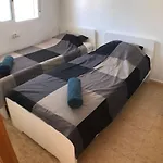 Huebsche Erdgeschosswohnung Mit Grossem Garten By Interhome