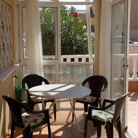 Huebsche Erdgeschosswohnung Mit Grossem Garten By Interhome Appartement Torrevieja