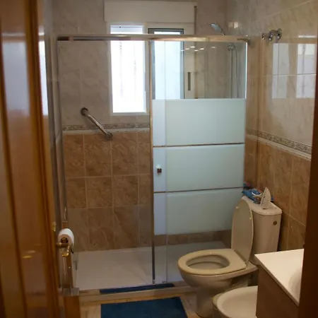 Huebsche Erdgeschosswohnung Mit Grossem Garten By Interhome *