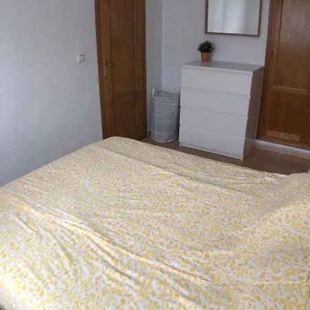 Huebsche Erdgeschosswohnung Mit Grossem Garten By Interhome Appartement