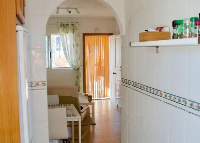 Apartamento Huebsche Erdgeschosswohnung Mit Grossem Garten By Interhome *