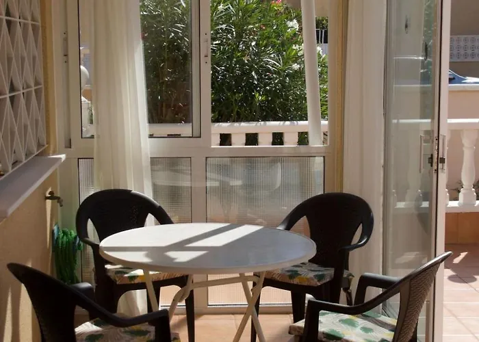 Huebsche Erdgeschosswohnung Mit Grossem Garten By Interhome Apartamento Torrevieja