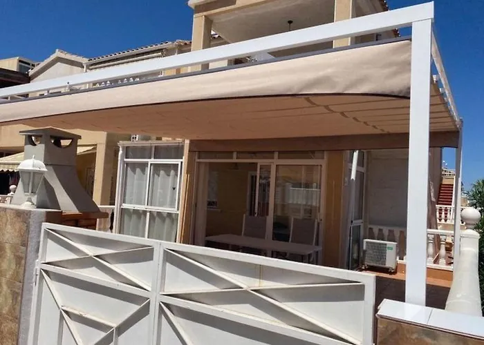 Huebsche Erdgeschosswohnung Mit Grossem Garten By Interhome Apartamento Torrevieja