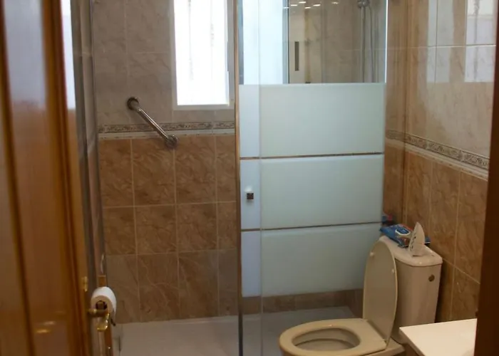 Huebsche Erdgeschosswohnung Mit Grossem Garten By Interhome *