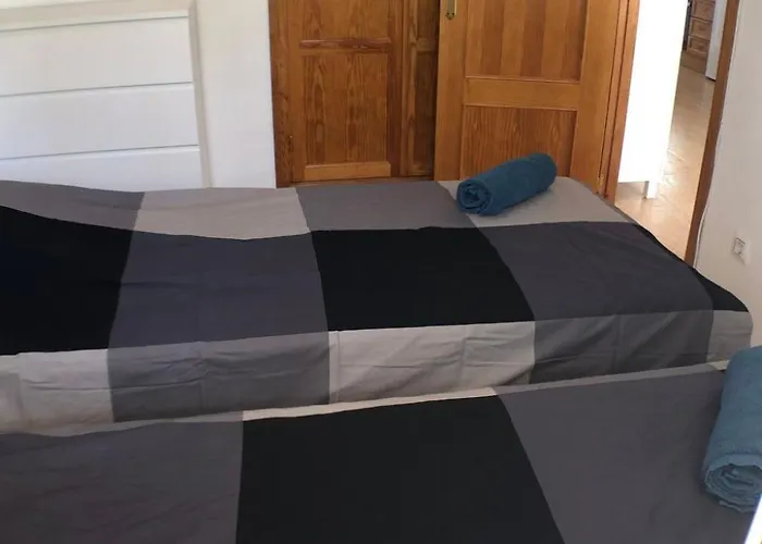 Huebsche Erdgeschosswohnung Mit Grossem Garten By Interhome *