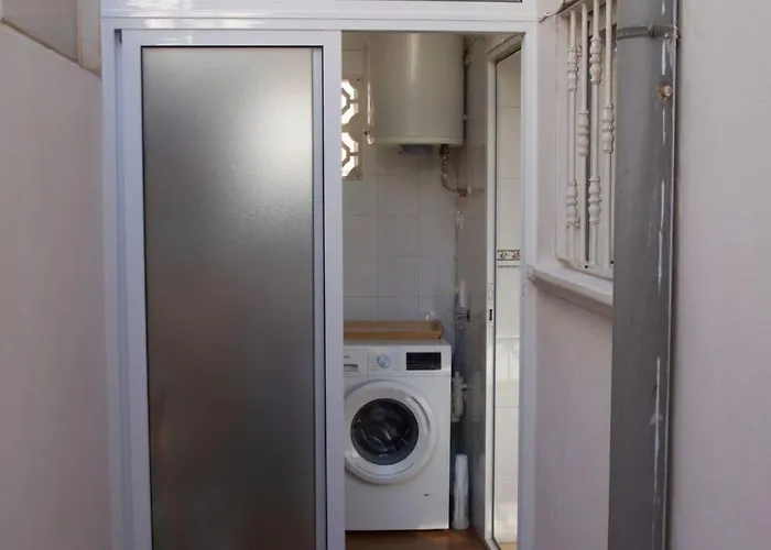Huebsche Erdgeschosswohnung Mit Grossem Garten By Interhome Apartamento
